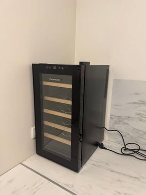 cave à vin THOMSON - Photo 1