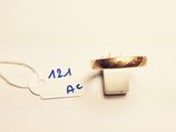 a tag with a ring attached to it that says az a c