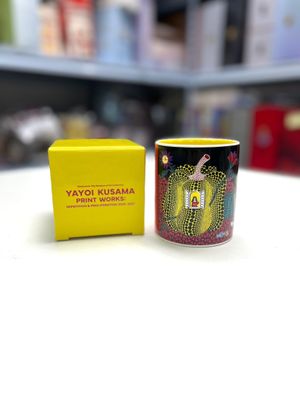 Yayoi Kusama Tasse « Hello » tirée de YAYOI KUSAMA PRINT WOR…