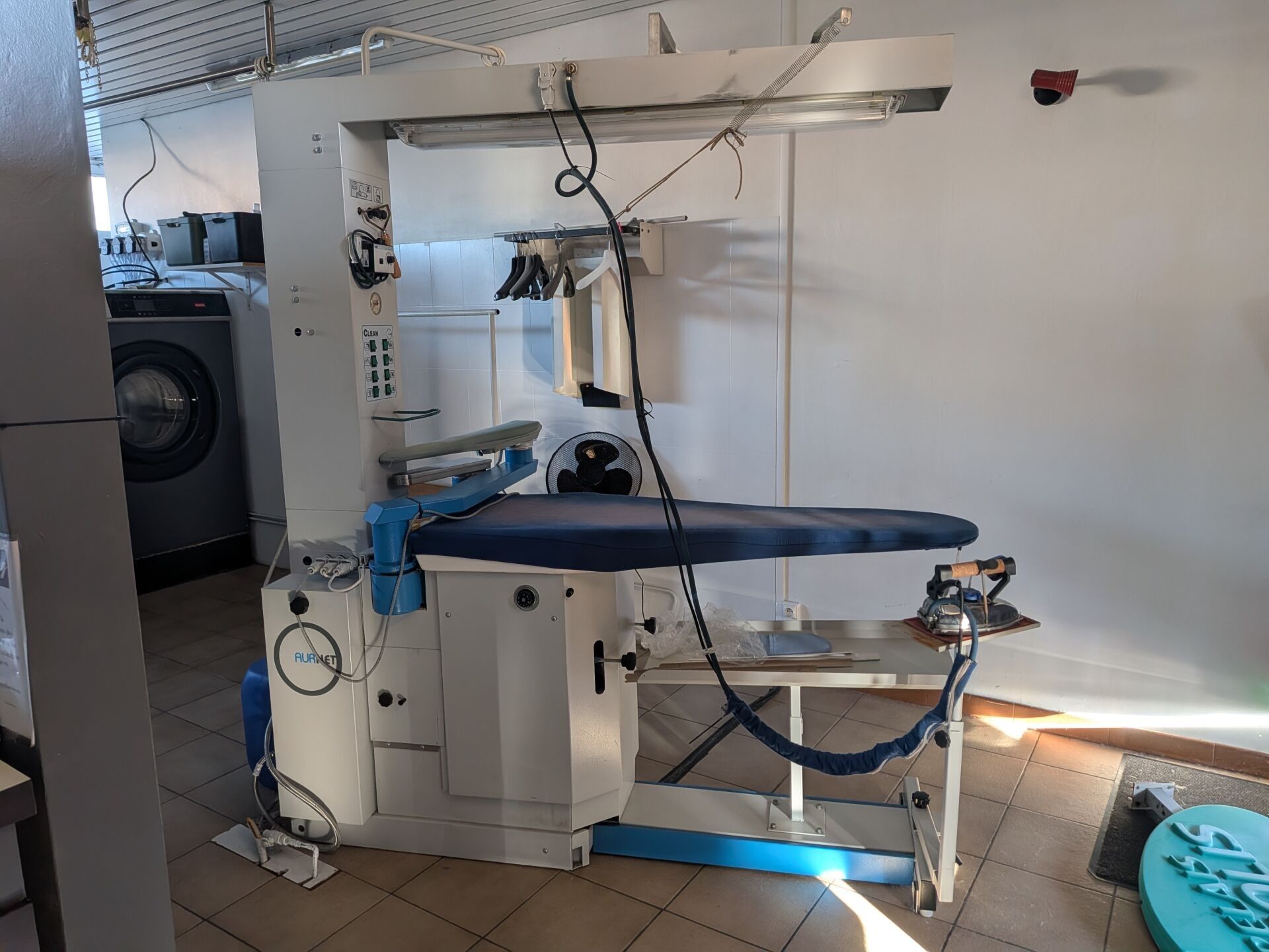 TABLE à vapeur THEOBALD type TJ CLEAN de 2008 (400V)