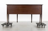 Un buffet anglais de style George III, placage d’acajou, sty… (photo 6)