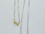 collier en argent sterling avec un pendentif en pierre verte