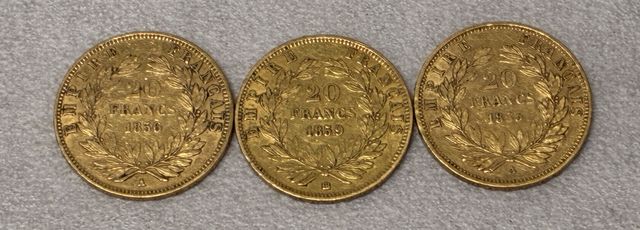 Trois pièces de monnaies en or à valeur faciale de 20 francs Napo