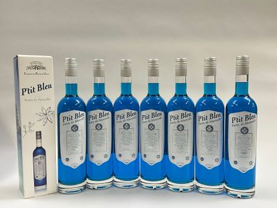 six bouteilles de vin bleu alignées à côté d'une boîte