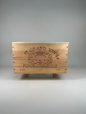une boîte en bois sur laquelle est accrochée une pancarte indiquant « Grand Viv »