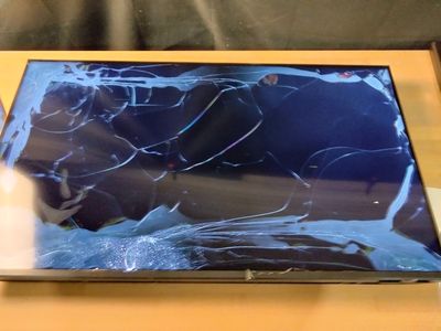 TV SAMSUNG Crystal UHD U7000F 43" (108CM).
