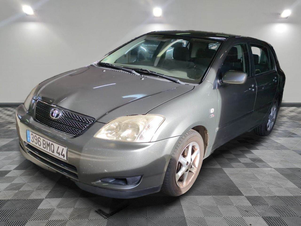 TOYOTA - COROLLA 115 D-4D LINEA SOL - GO - Mise en service: …