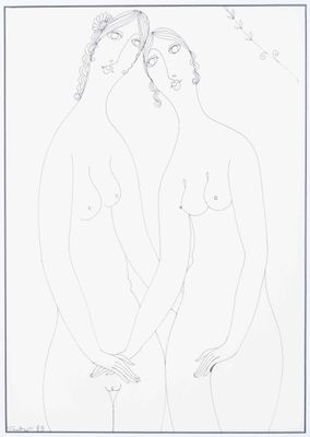 une image représentant deux femmes debout l'une à côté de l'autre