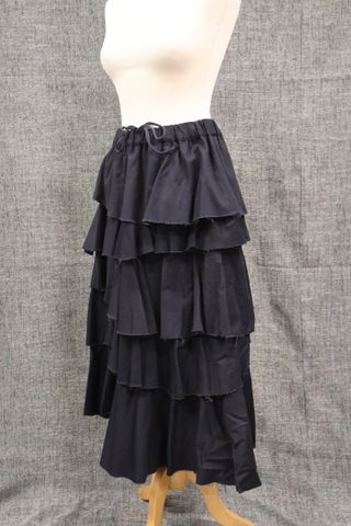 Comme des Garçons, circa 1990 – Jupe longue à 5 volants en coton ...