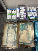 Fort lot d'implants dentaires divers avec kits d'implantolog… (photo 2)