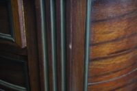Petite table de salon ovale en acajou et placage d'acajou. (photo 6)