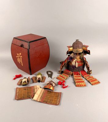 Costume de marionnette d'un Samouraï en carton bouilli polyc… - Photo 1