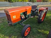 Tracteur agricole VENDEUVRE. Modèle B2B. (photo 2)
