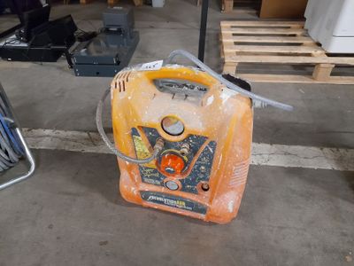 Compresseur portable Nuair Revolution'Air SuperSquirrel - Photo 1