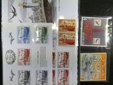 Plusieurs timbres différents sont représentés sur un fond noir