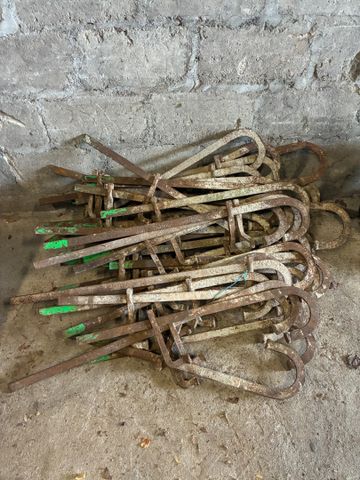 Lot de 35 serre-joints environ