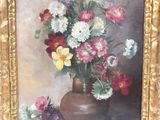 une peinture de fleurs dans un vase sur une table