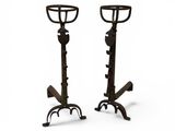 paire de chandeliers anciens en fonte
