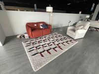 Canapé 2 places tissu rouge électrique + Fauteuil cabriolet …