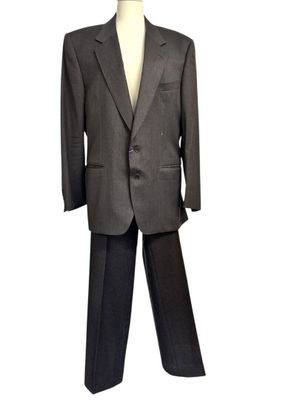 suit on a mannequin mannequin mannequin mannequin mannequin mannequin mannequin mannequin mannequin manne