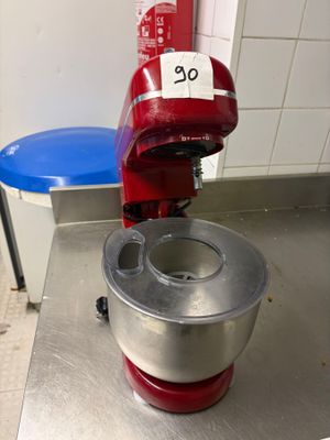 Un robot batteur SILVERCREST. EXPOSITION LE 1ER ARVIL DE 14h…