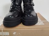 brand new in the box - - - - - - - - - - - - - - - - - - - - - - - - - - -