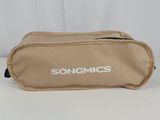 un sac beige portant l'inscription « Songmics », posé sur une surface blanche