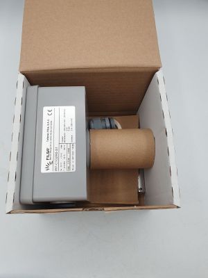 une boîte contenant un rouleau de papier toilette