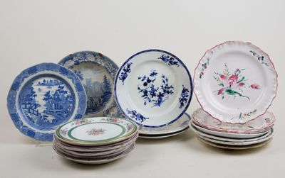 a lot of plates that are sitting on top of each other