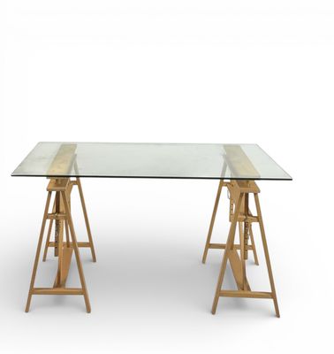 Table tréteaux de type d’architecte en bois blanc et sa dall…