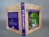 une image représentant la couverture d'un livre, avec l'illustration d'un arbre au centre