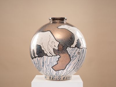 LONGWY "Banquise" Vase boule coloniale en faïence émaillée e…