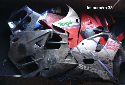 Caches latéraux + flancs de carenage, diverses marque…