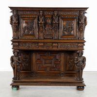 Crédence ou buffet à deux portes richement sculpté, en noyer… (photo 3)