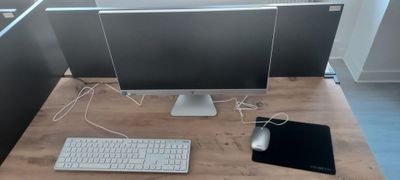 Ordinateur tout-en-1 ASUS V241EAK-WA311W avec clavier et sou… - Photo 1