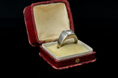 Bague tank en or blanc 18K (750/1000) sertie d'un diamant d'… - Photo 1