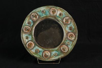 a picture of a picture of a mirror on a stand