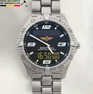 une image montrant un gros plan d'une montre-bracelet dotée d'un affichage numérique