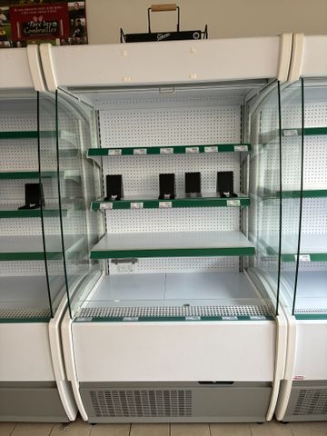 Vitrine réfrigérée service avant avec groupe déporté. L (environ)...