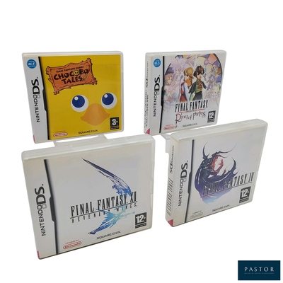 quatre boîtes de jeux vidéo posées les unes à côté des autres