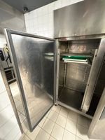 1 armoire réfrigérée positive à 2 portes WILLIAMS, 1 table h… (photo 3)