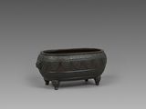 bol à encens chinois en bronze orné de motifs floraux