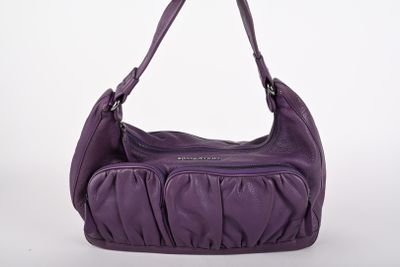 SONIA RYKIEL. Sac en cuir violet.
