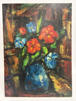 une peinture de fleurs dans un vase bleu sur une table