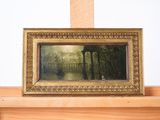 une image d'un tableau accroché au mur