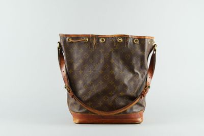 LOUIS VUITTON. Sac Noé en toile Monogram et cuir naturel, fe… - Photo 1