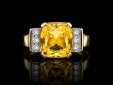 Bague en saphir jaune et diamant