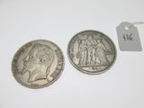 deux pièces d'argent, dont l'une représente une femme et l'autre un homme