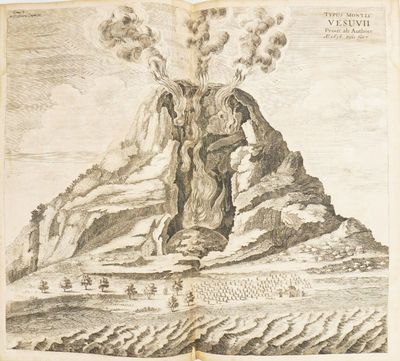un vieux livre sur lequel figure le dessin d'un homme debout au sommet d'une montagne