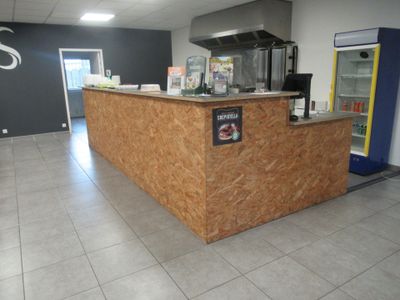 COMPTOIR en OSB N°7 : LJS SARL P. Restauration rapide (La Fl…